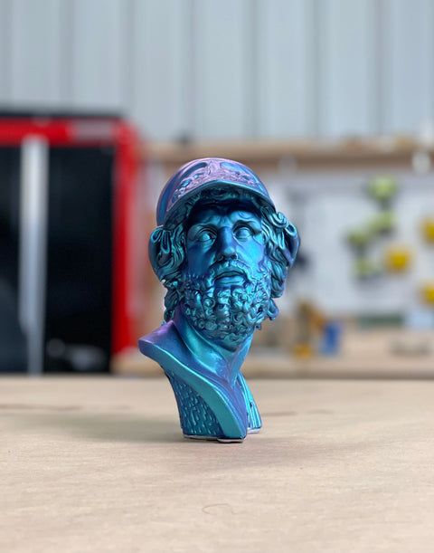 Color-shifting Bust